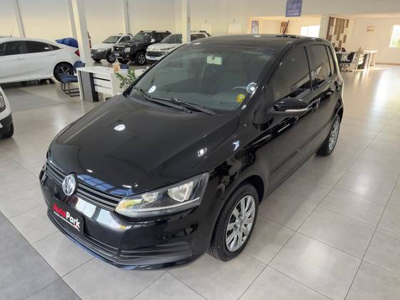 VOLKSWAGEN FOX 1.0 MPI TRENDLINE 12V FLEX 4P MANUAL VOLKSWAGEN FOX 1.0 MPI TRENDLINE 12V FLEX 4P MANUAL